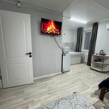 Ахметова 4 Apartment Krasnoye Pole Ngoại thất bức ảnh