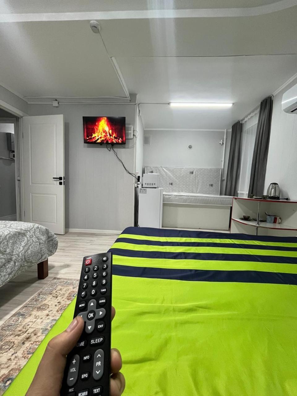 Ахметова 4 Apartment Krasnoye Pole Ngoại thất bức ảnh
